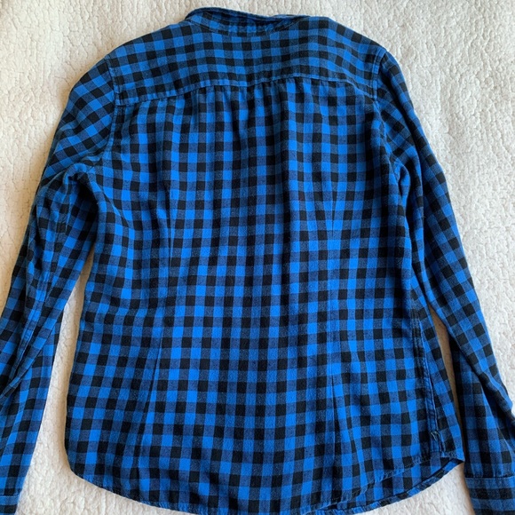 Black-Blue Buffalo Plaid Uniqlo Button Up Flannel - Picture 5 of 12